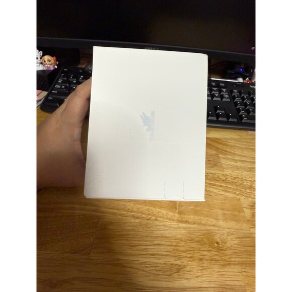 SERENITY Labubu Big Into Energy - Picture 5 of 7